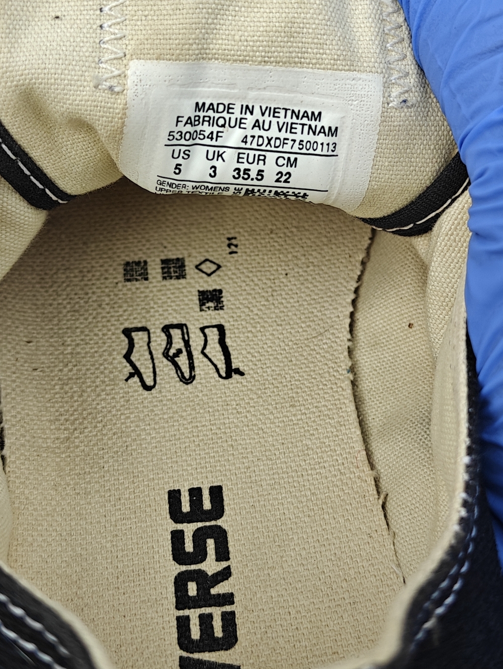 BLACK CONVERSE SNEAKERS - Picture 7 of 11
